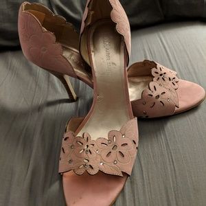 Beautiful rare Anne Klein ornate heels